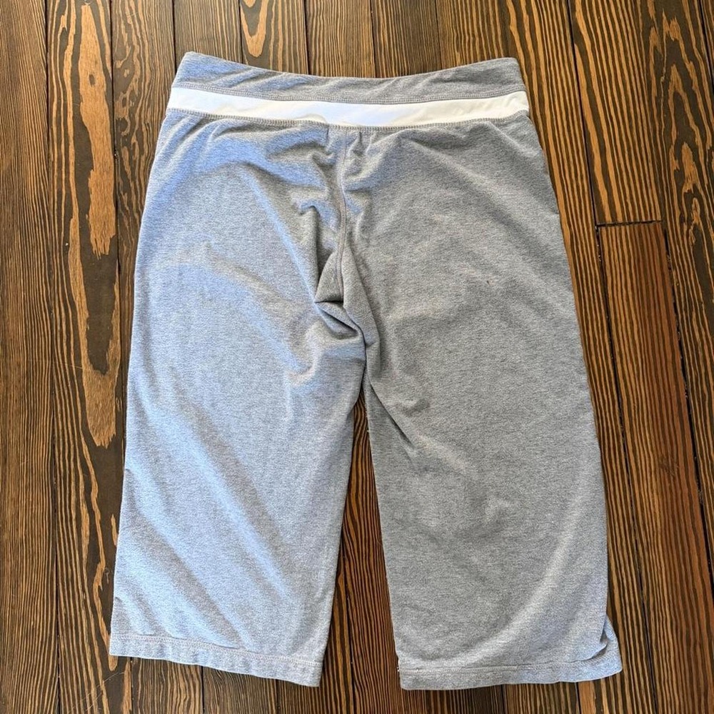 Danskin grey and white low rise capri sweatpants - Picture 4 of 5